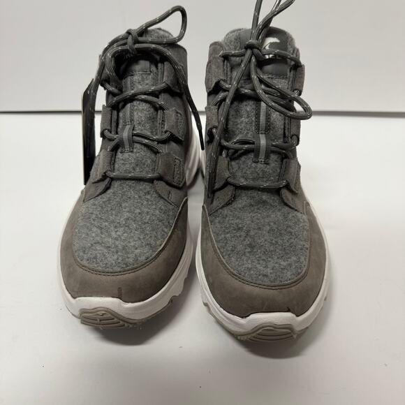Sorel Womens Kinetic Breakthru Caribou Waterproof Boot Quarry Sea Salt Size 10.5 - Picture 2 of 7